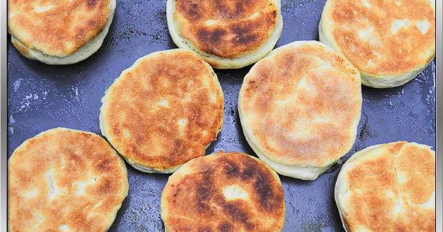 Buttermilchbrötchen