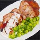 Rollbraten mit Apfel-Zwiebelfüllung und Meerrettichsauce