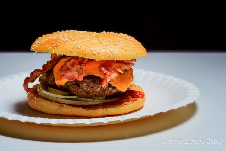 Bacon-Burger - Ein Klassiker neu aufgelegt Bacon-Burger - Ein Klassiker neu aufgelegt